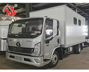 山东自行式运马车